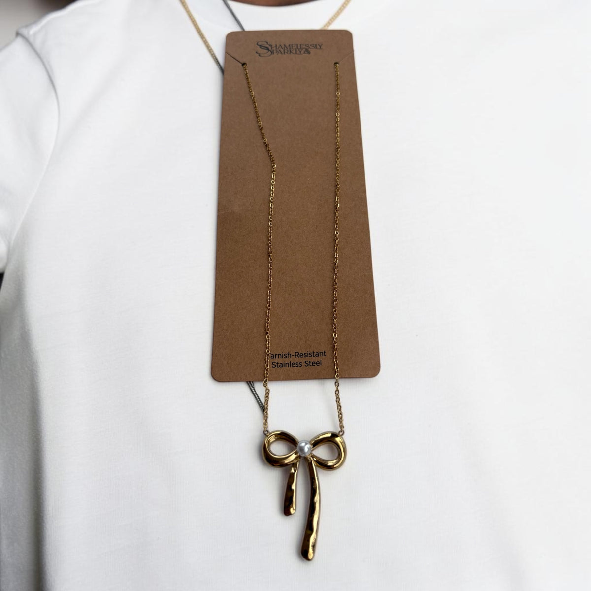 18K Gold PVD Plated Bow Necklace with Pearl Detail – Stainless Steel
